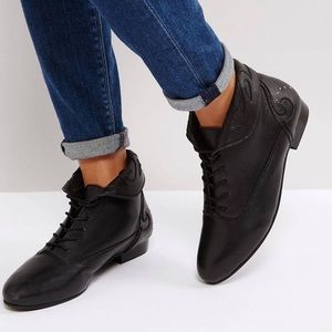 ASOS AUTUMN Leather lace boots